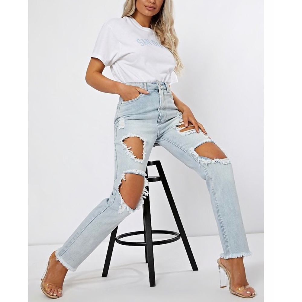 Ripped light denim mom boyfriend jeans size 8